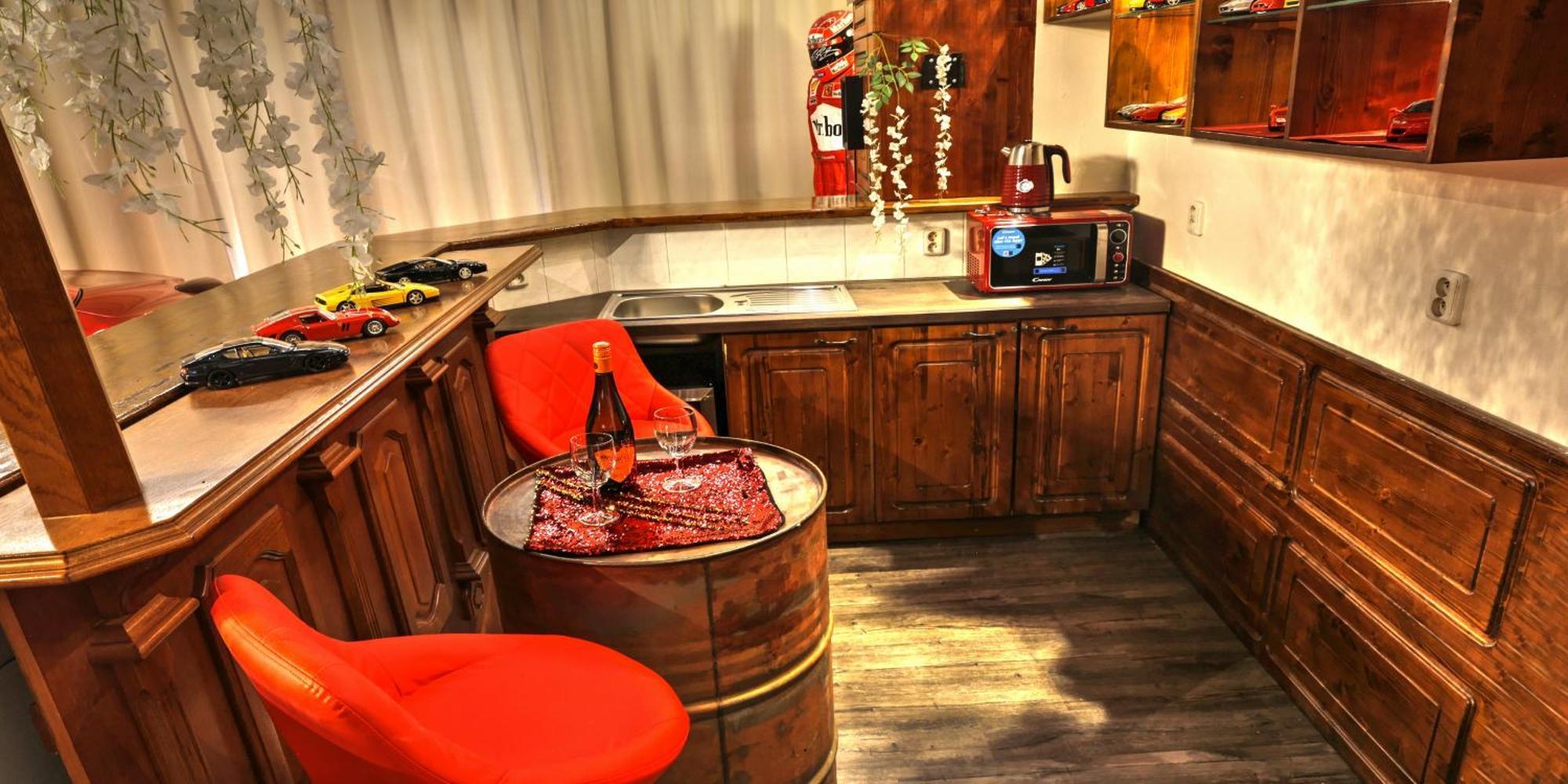 Ferrari Wellness Apartman Pardubice Ngoại thất bức ảnh