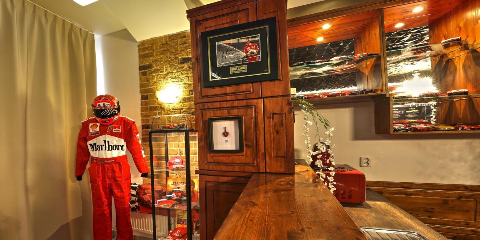 Ferrari Wellness Apartman Pardubice Ngoại thất bức ảnh